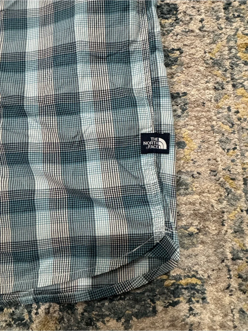 The north face Men's Short-Sleeve Button-Down Plaid Shirt